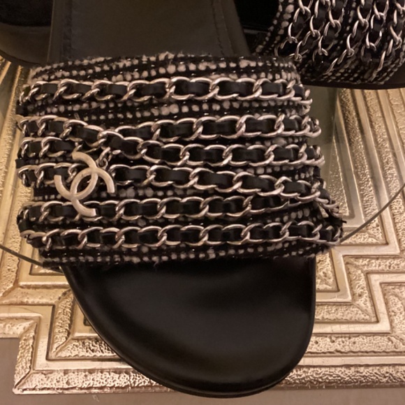 Chanel chain slides sandals - Picture 2 of 8